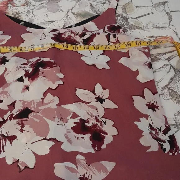 WHBM reversible tank top size small - Picture 7 of 8